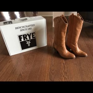 Frye lTaylor” Pull-on Boot